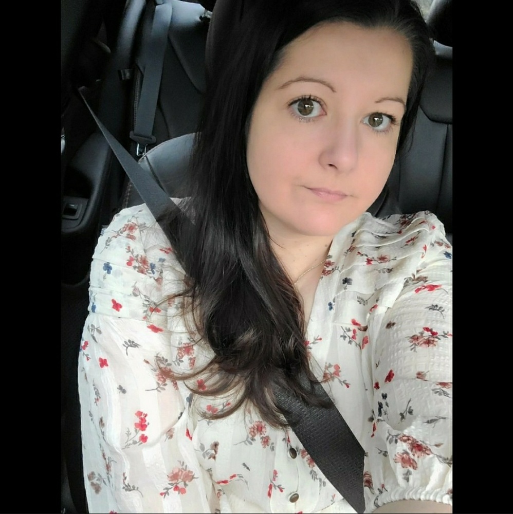 Meet your Posher, April